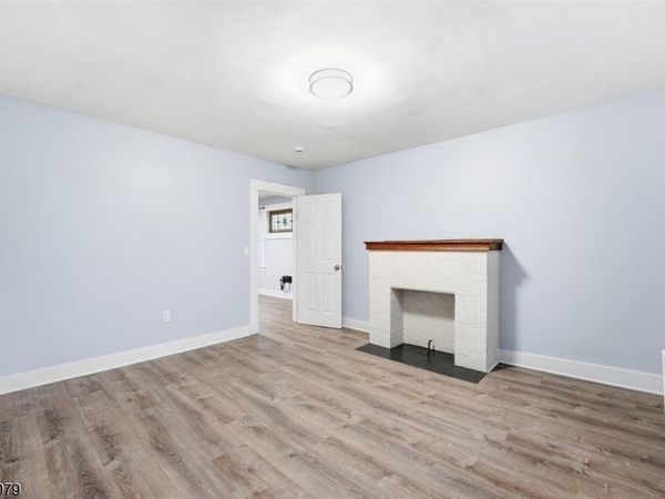 28 Monticello Ave, Newark, NJ 07106