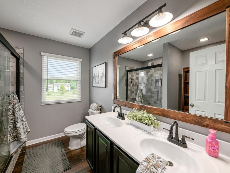 8092 Orange Station Loop, Lewis Center, OH 43035 Photo 32