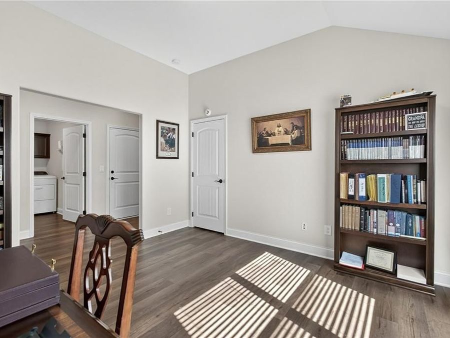 Property Image 27
