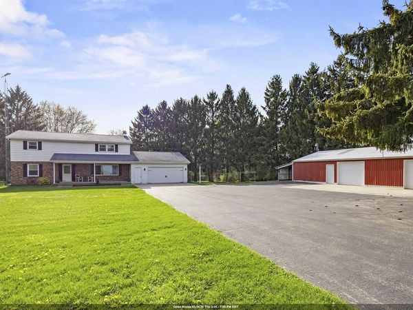 6911 FAHLEY ROAD, Oshkosh, WI 54904