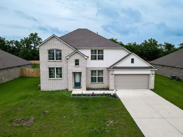8114 Kelsey , Iowa, LA 70647