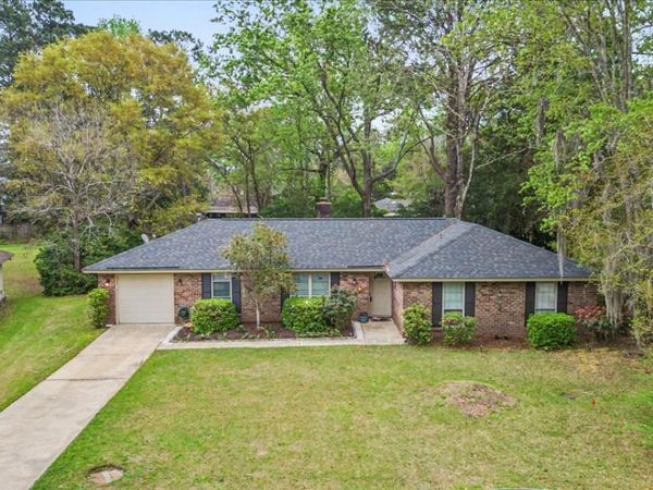 8 Chowning Drive, Savannah, GA 31419