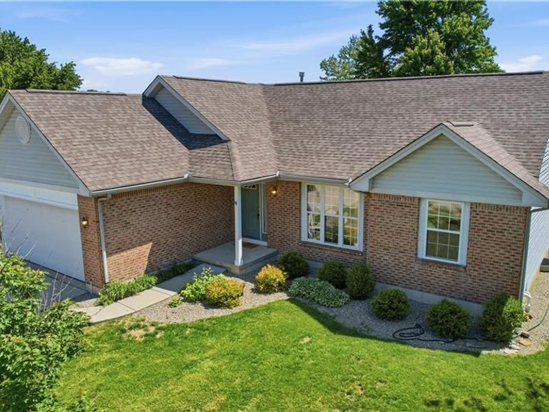 7750 Crystal Lake Lane, Hamilton Township, OH 45039 Photo 2