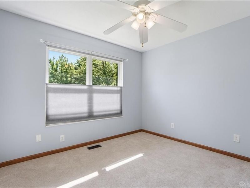 7750 Crystal Lake Lane, Hamilton Township, OH 45039 Photo 27