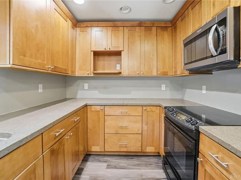 6195 Millbank Drive, Centerville, OH 45459 Photo 9
