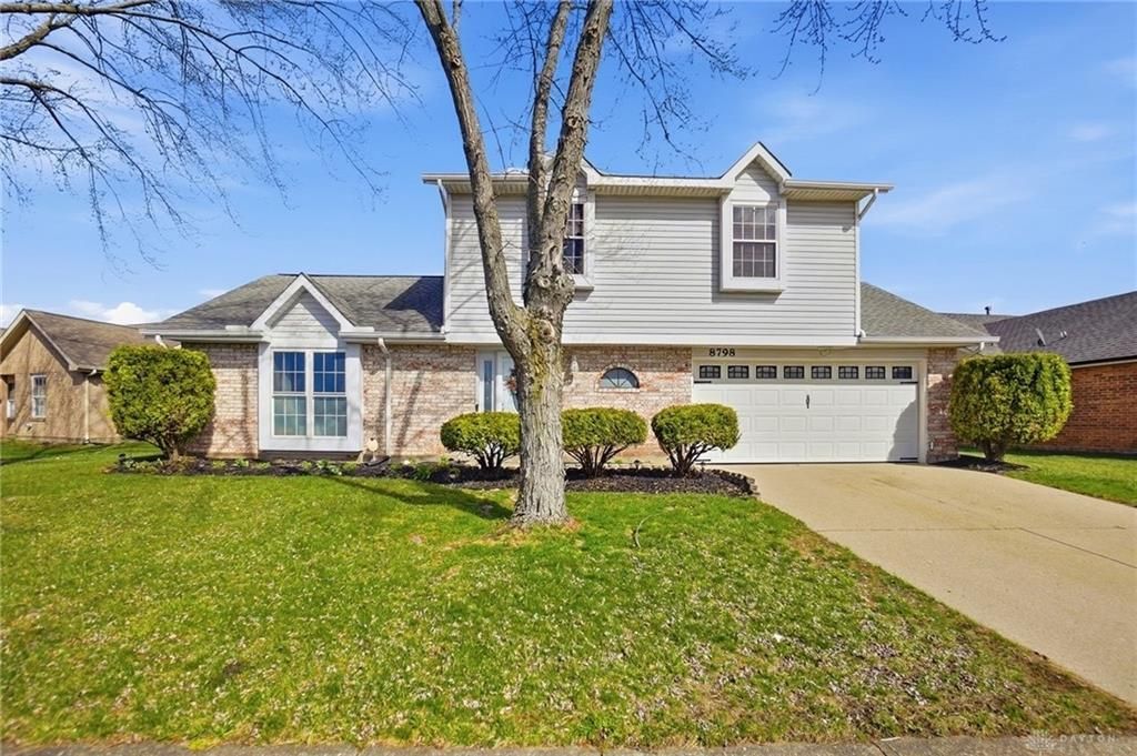 8798 Deer Chase Drive, Huber Heights, OH 45424 Main Photo