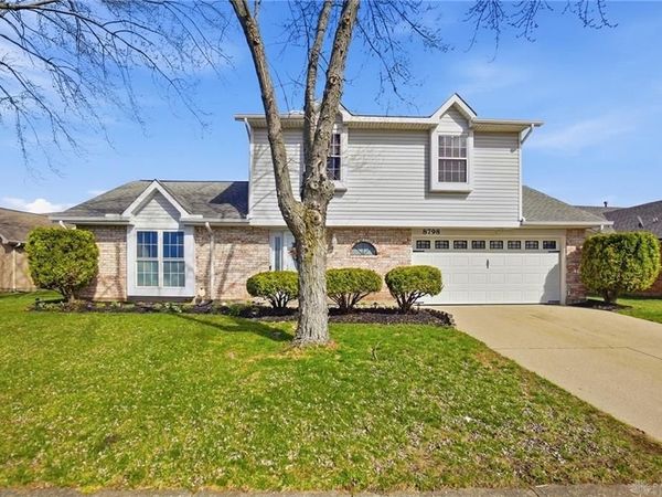 8798 Deer Chase Drive, Huber Heights, OH 45424