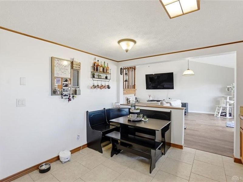 8798 Deer Chase Drive, Huber Heights, OH 45424 Photo 11