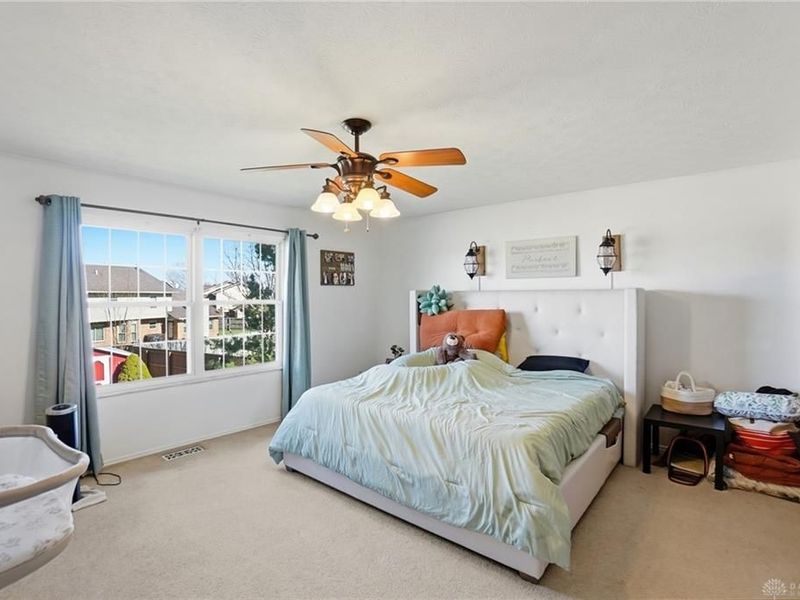 8798 Deer Chase Drive, Huber Heights, OH 45424 Photo 13