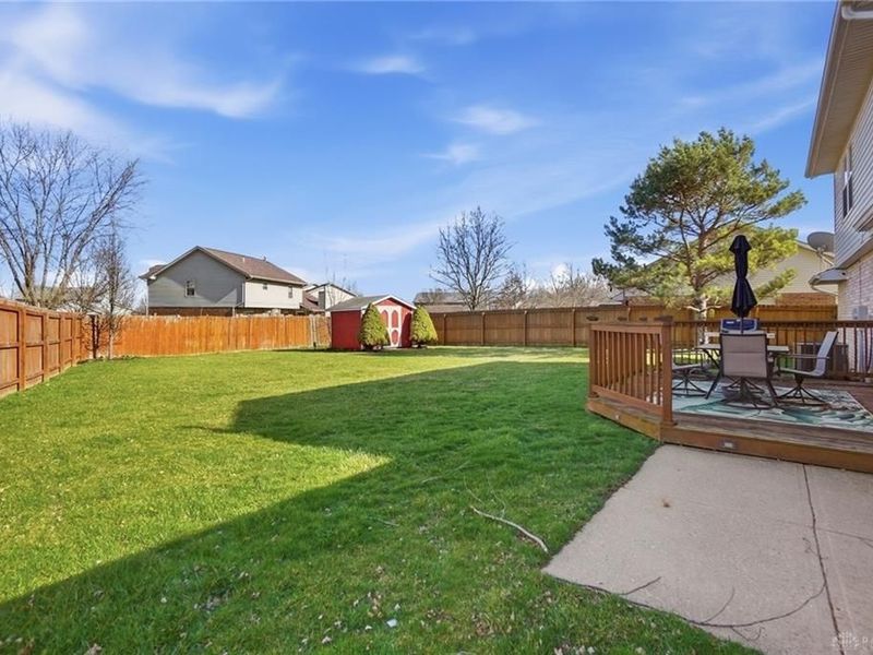 8798 Deer Chase Drive, Huber Heights, OH 45424 Photo 24