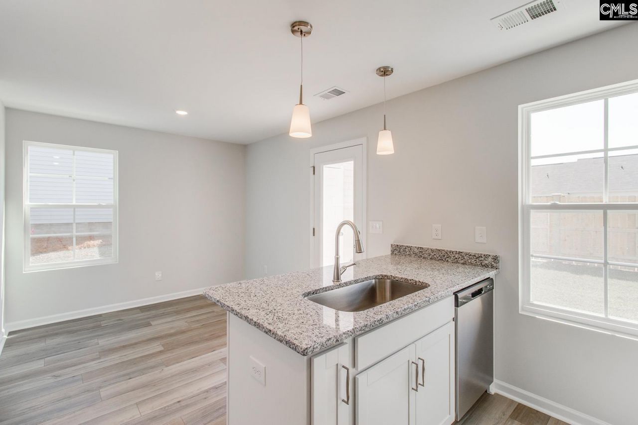 3055 Harborview Drive  Photo 12