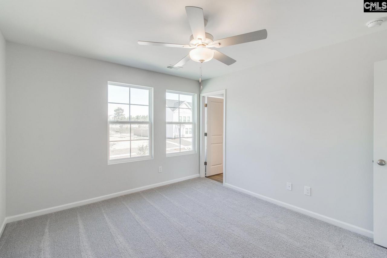3055 Harborview Drive  Photo 16