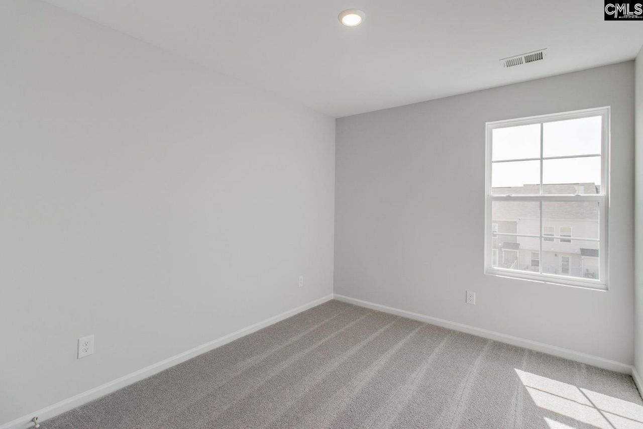 3055 Harborview Drive  Photo 21