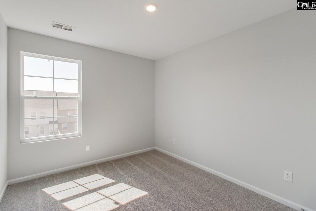 3055 Harborview Drive  Photo 23