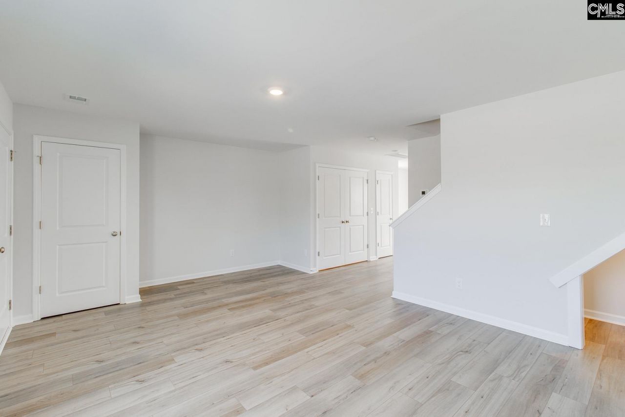 3055 Harborview Drive  Photo 7
