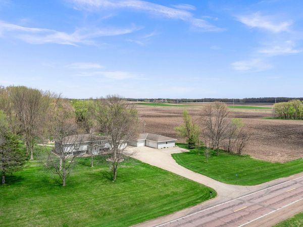 16474 200th Street, Hutchinson, MN 55350
