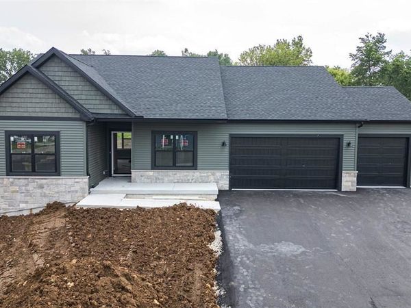 407 Ridge Court, Orfordville, WI 53576