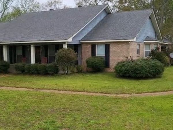 1616 Scr 123, Magee, MS 39111