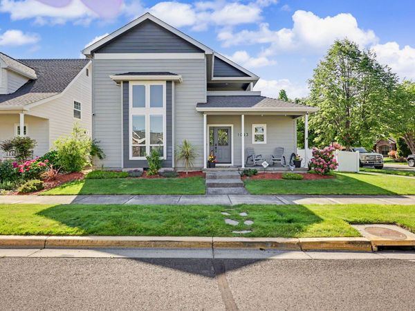 1043 Sandoz Street, Central Point, OR 97502