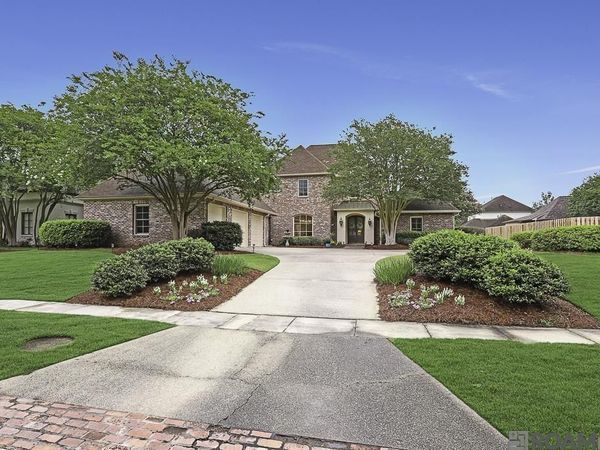 19112 Bellerive Ct, Baton Rouge, LA 70809