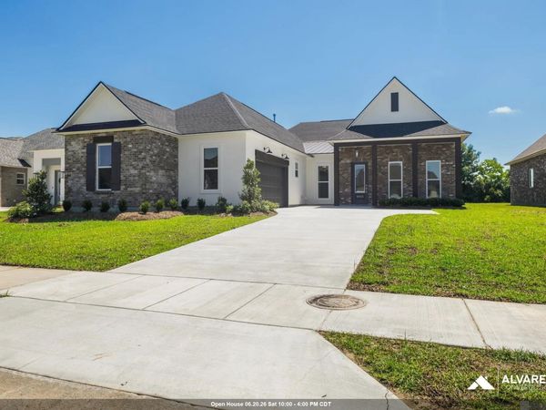 9933 Oak Colony Dr, Baton Rouge, LA 70817