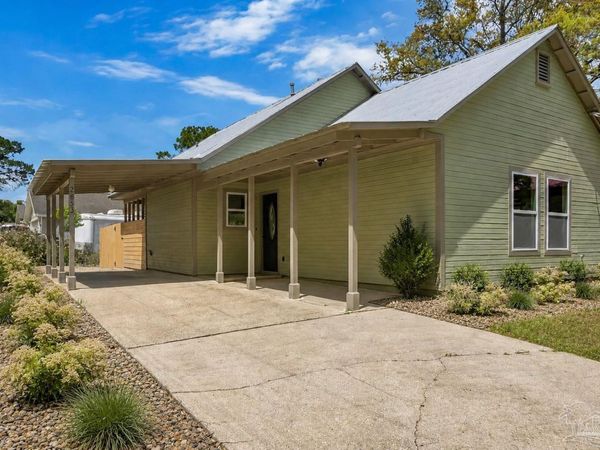2853 Hidden Springs Dr, Pensacola, FL 32526
