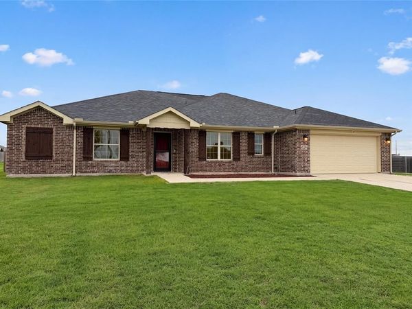 270 County Road 4213 , Decatur, TX 76234