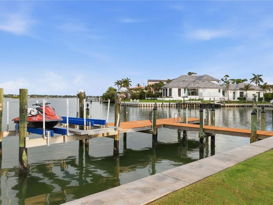Property Image 100
