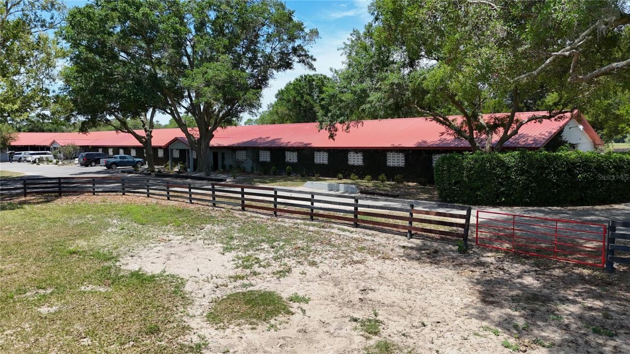 6692 NW 150th Avenue, Morriston, FL 32668 Photo