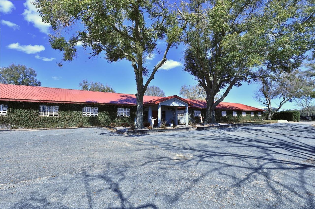 6692 NW 150th Avenue, Morriston, FL 32668 Photo