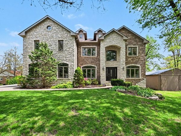 5875 Alabama Avenue , Willowbrook, IL 60527
