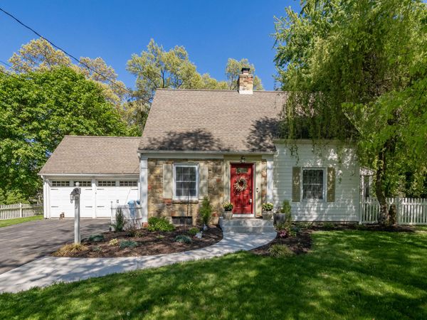 3811 Old Colony Road, Kalamazoo, MI 49008