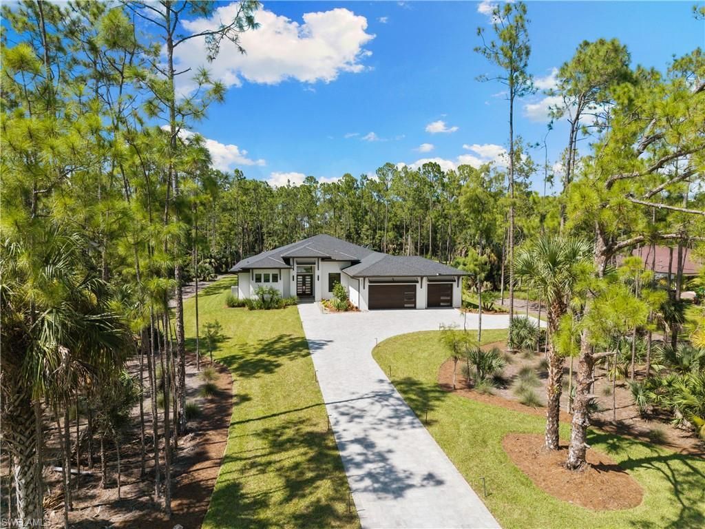 4221 7th Ave Nw, Naples, FL 34119 Photo