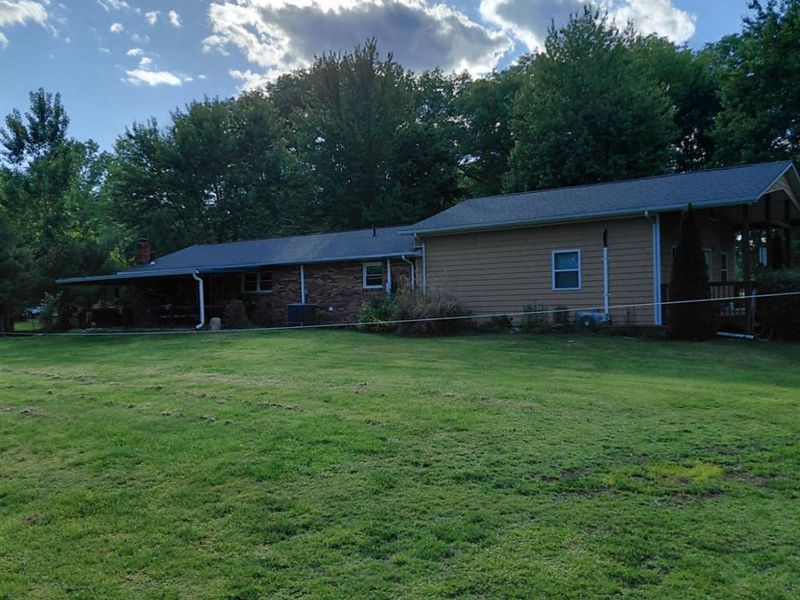 2715 St Rt 232, Bethel, OH 45106 Photo 3