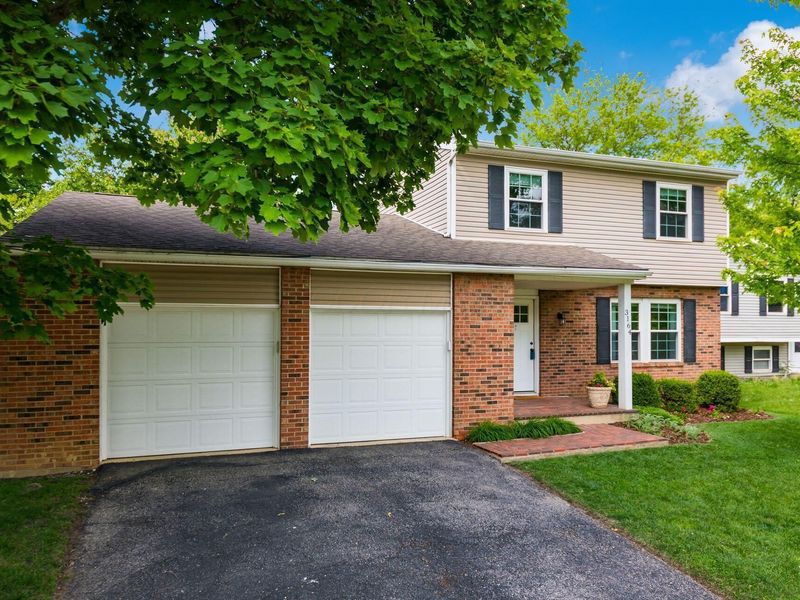 3164 Strathburn Court, Dublin, OH 43017 Photo 2