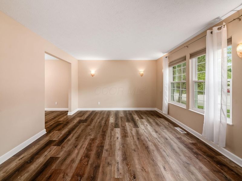 3164 Strathburn Court, Dublin, OH 43017 Photo 4