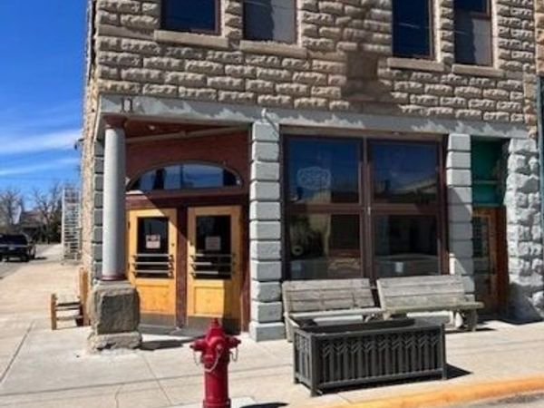 11 Central Avenue N, Harlowton, MT 59036