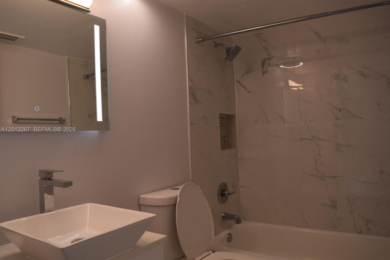 2075 SW 122nd Ave , Unit 415, Miami, FL 33175 Photo