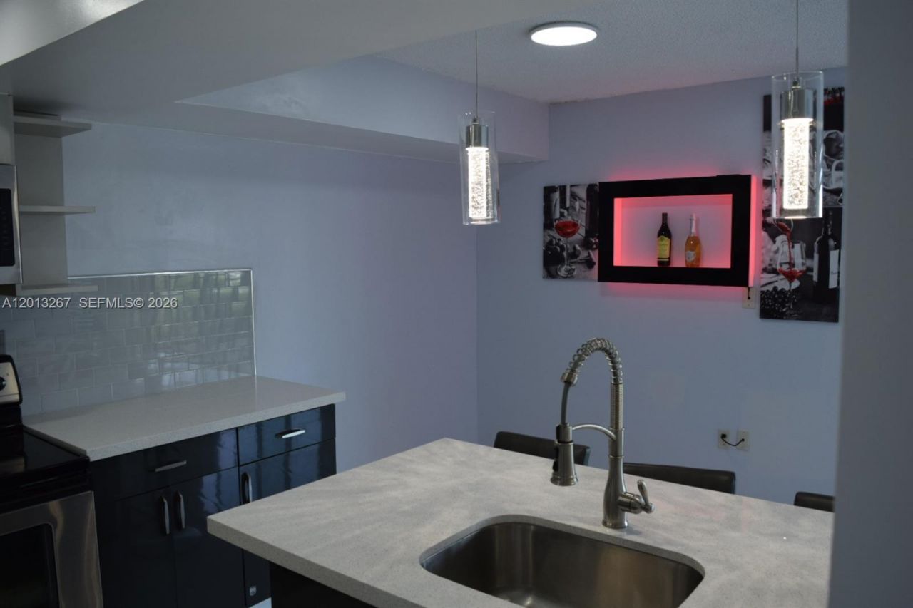 2075 SW 122nd Ave , Unit 415, Miami, FL 33175 Photo