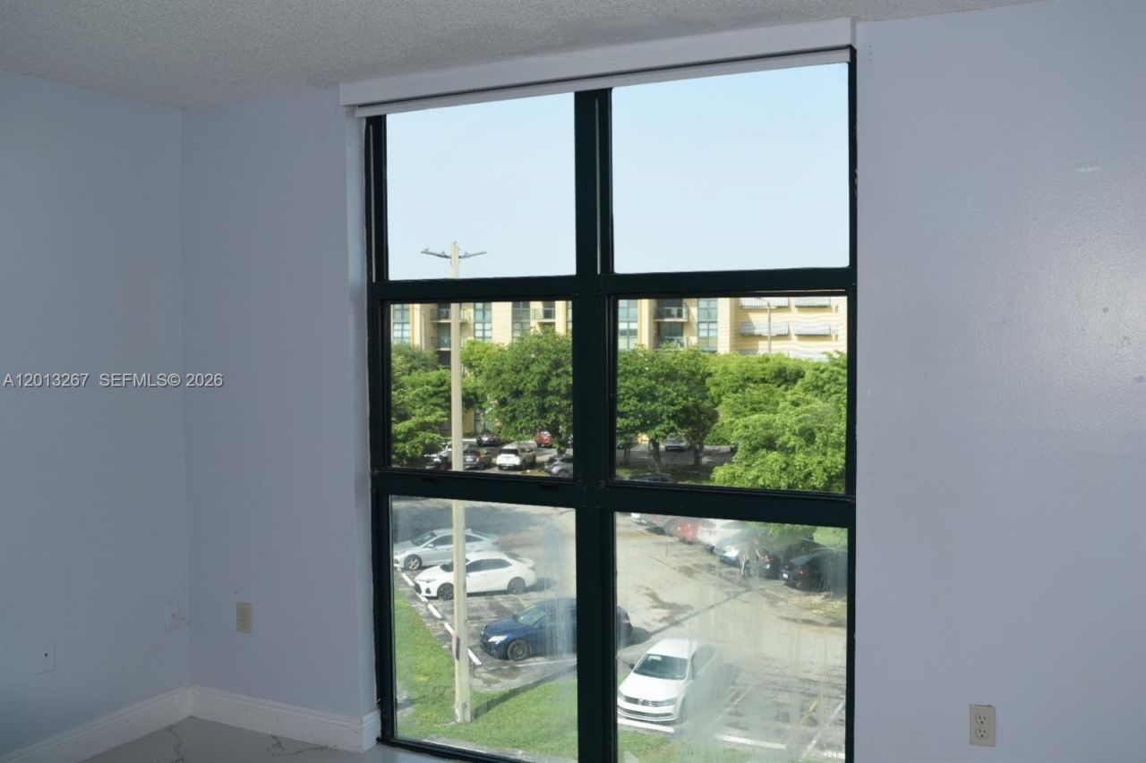 2075 SW 122nd Ave , Unit 415, Miami, FL 33175 Photo