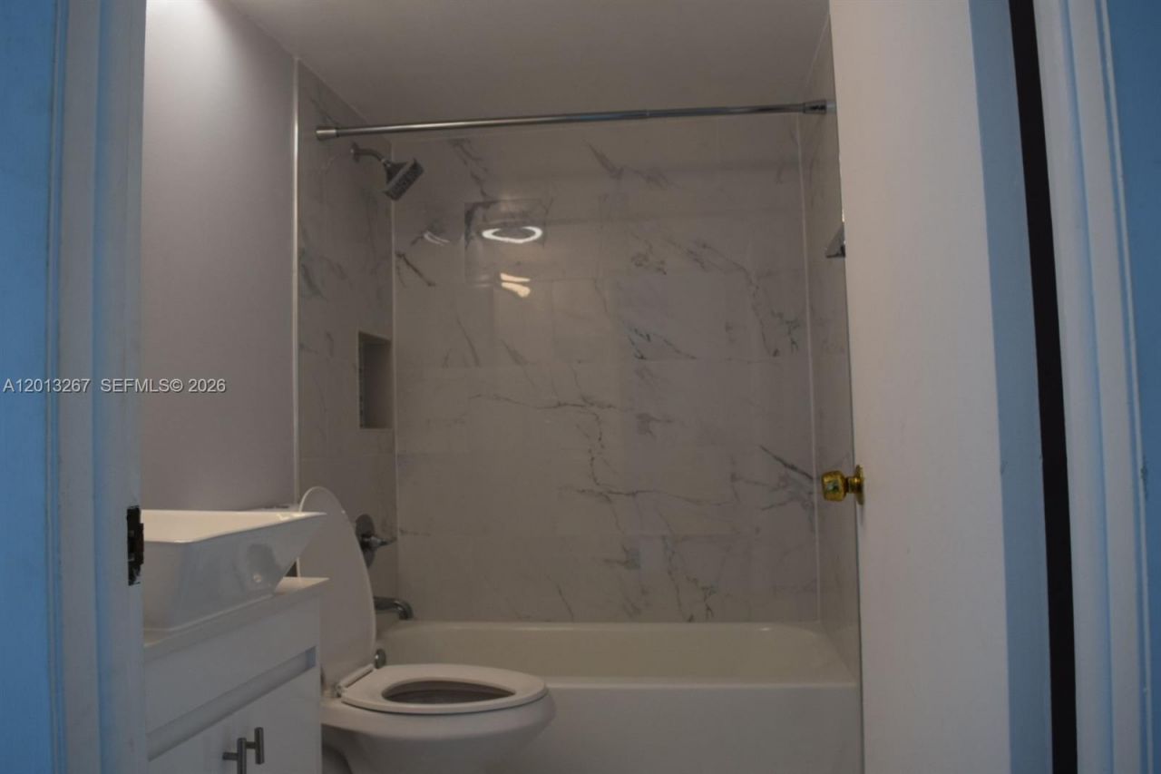 2075 SW 122nd Ave , Unit 415, Miami, FL 33175 Photo