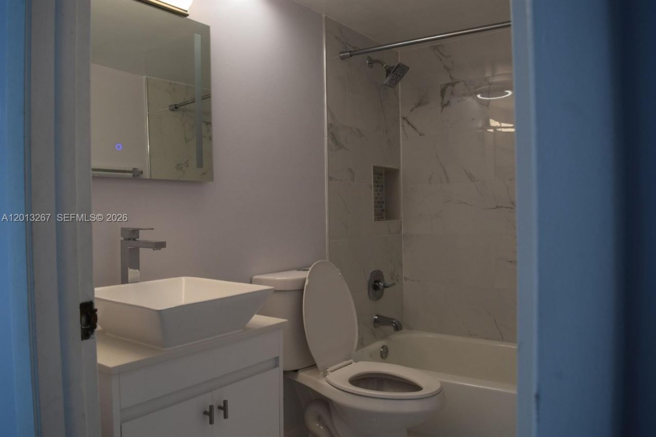 2075 SW 122nd Ave , Unit 415, Miami, FL 33175 Photo