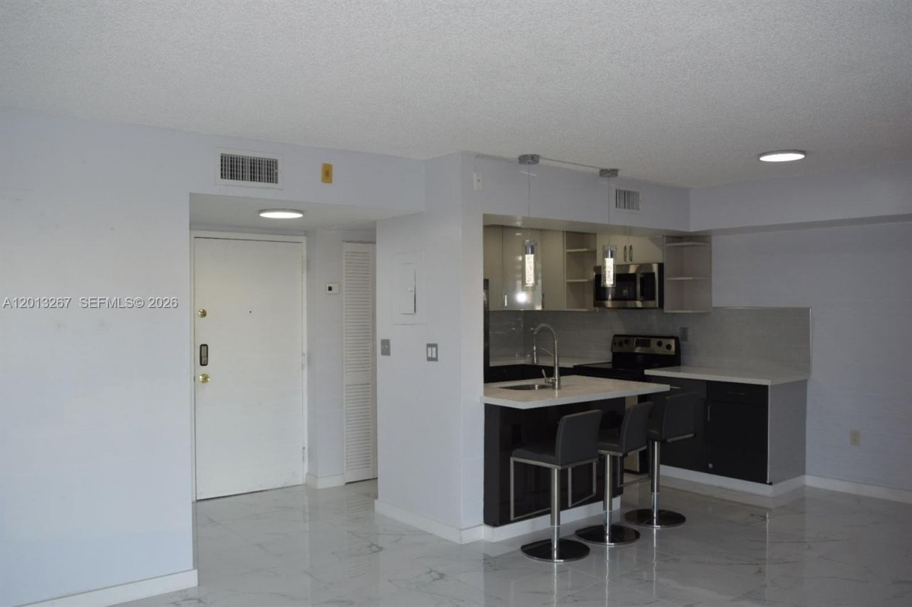 2075 SW 122nd Ave , Unit 415, Miami, FL 33175 Photo