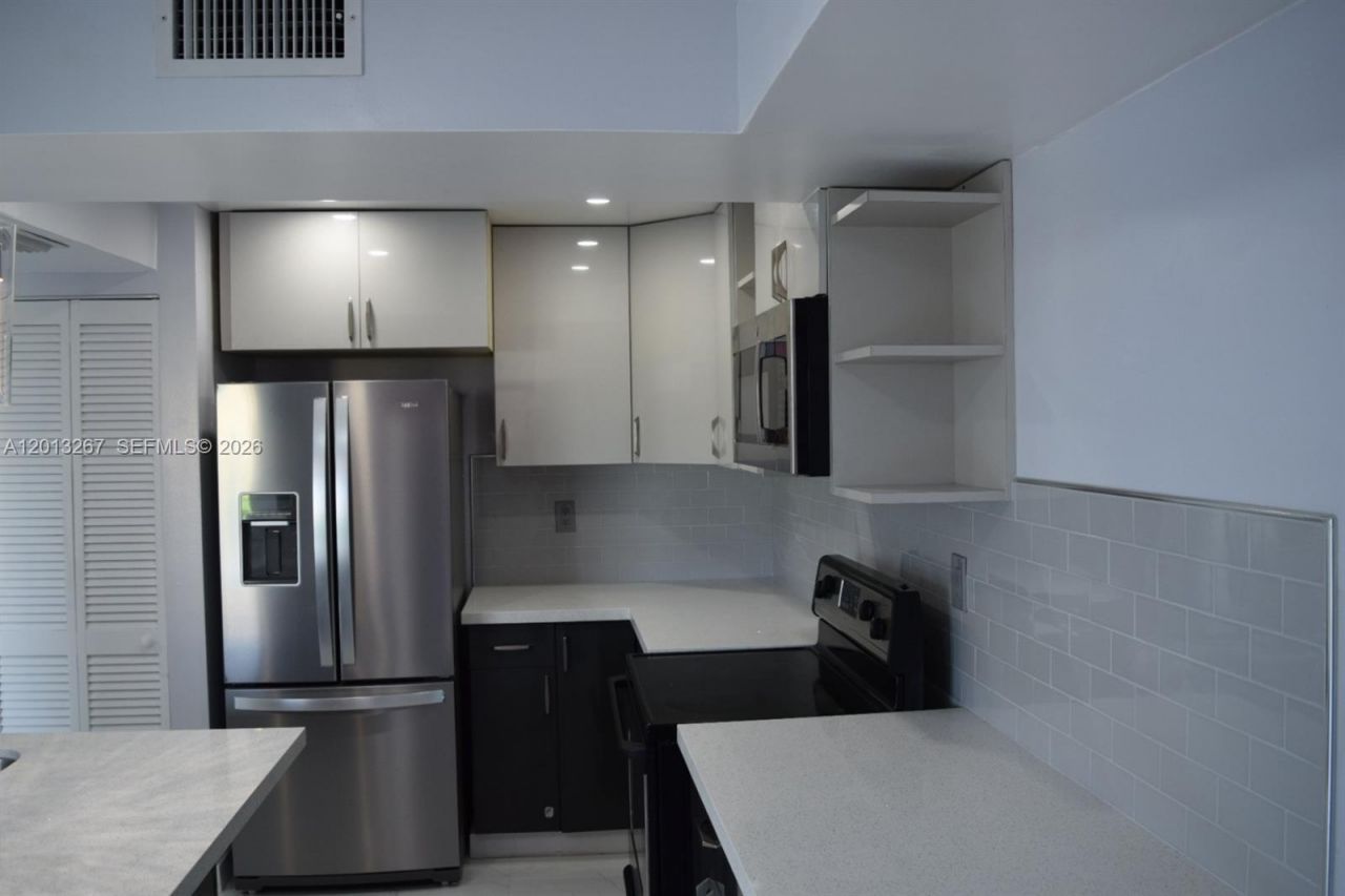 2075 SW 122nd Ave , Unit 415, Miami, FL 33175 Photo