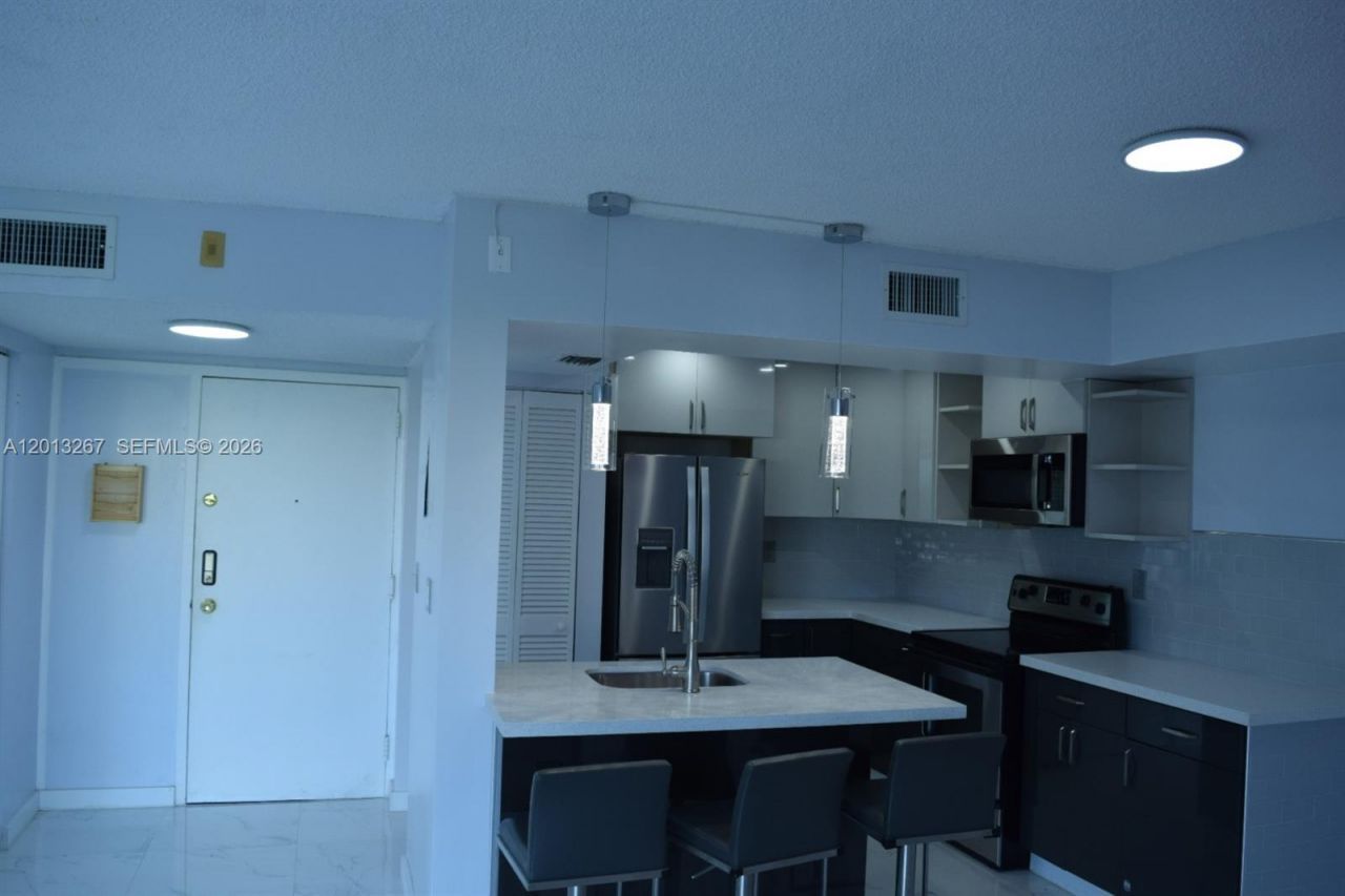 2075 SW 122nd Ave , Unit 415, Miami, FL 33175 Photo