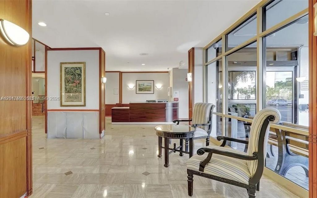 2801 NE 183rd St, Unit 1914W, Aventura, FL 33160 Photo