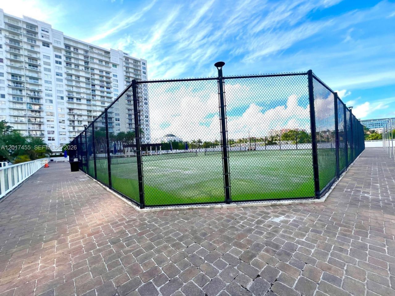 2801 NE 183rd St, Unit 1914W, Aventura, FL 33160 Photo