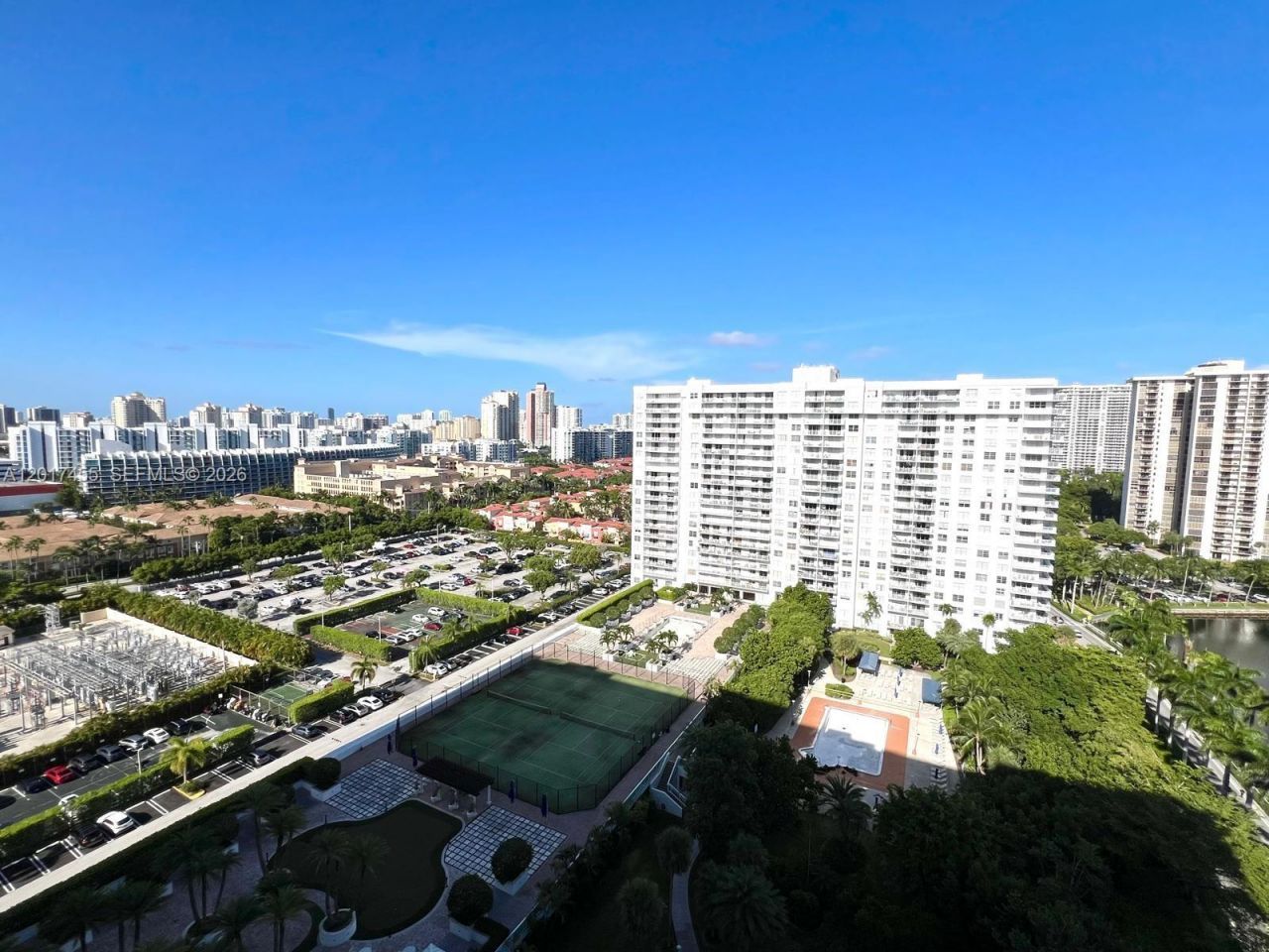 2801 NE 183rd St, Unit 1914W, Aventura, FL 33160 Photo