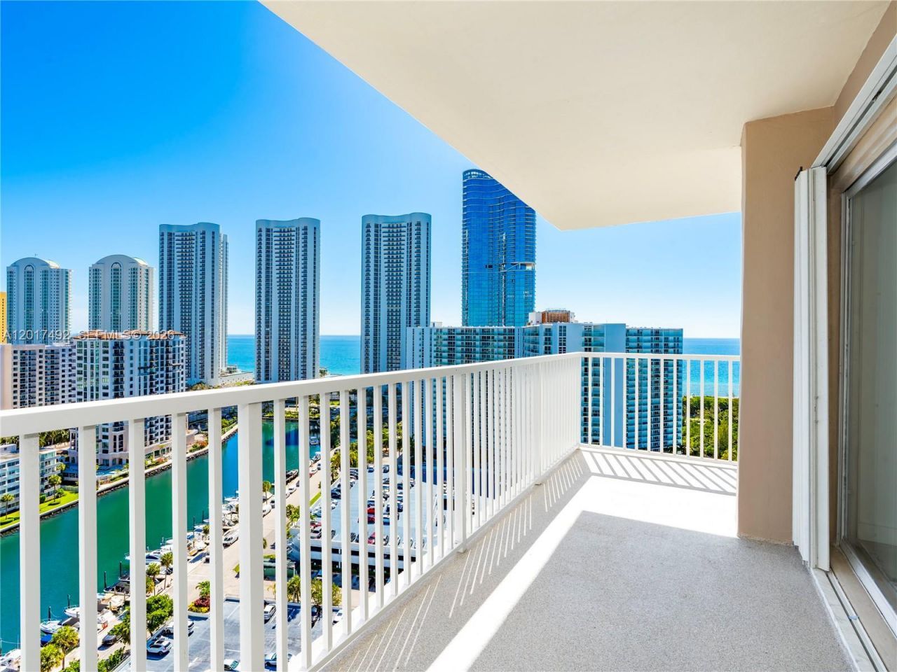 300 Bayview Dr , Unit 2115, Sunny Isles Beach, FL 33160 Photo