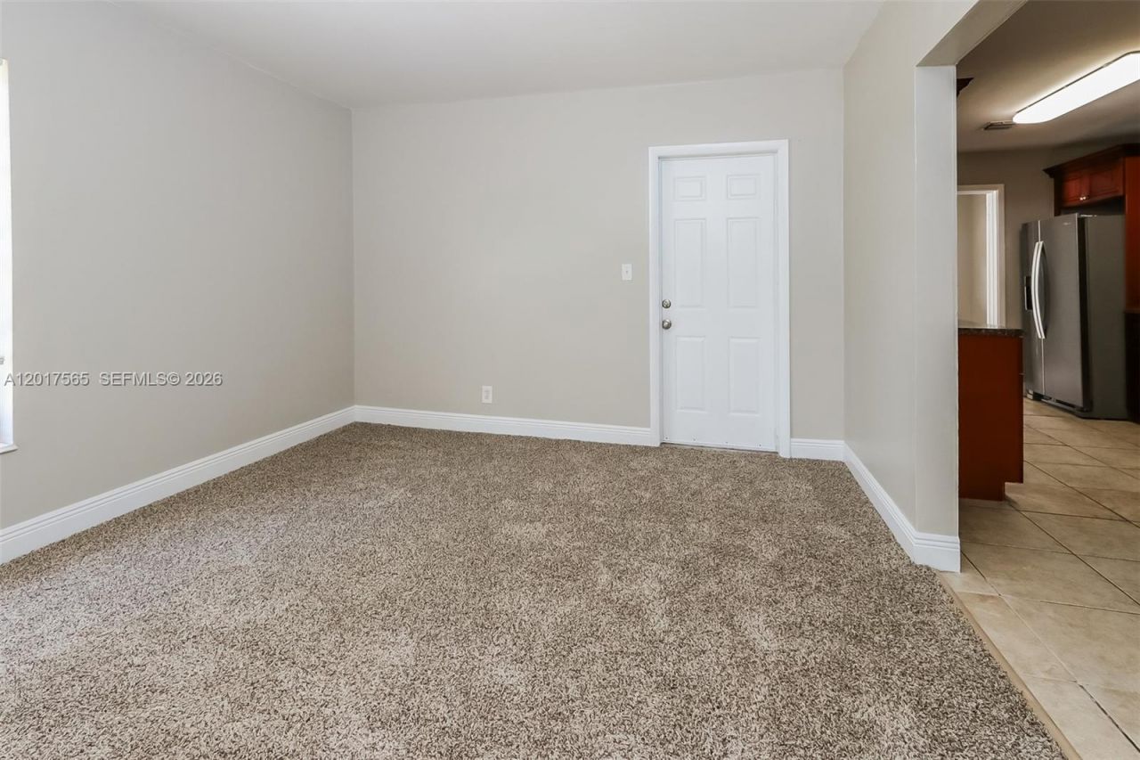 727 S Pine St , Lake Worth, FL 33460 Photo
